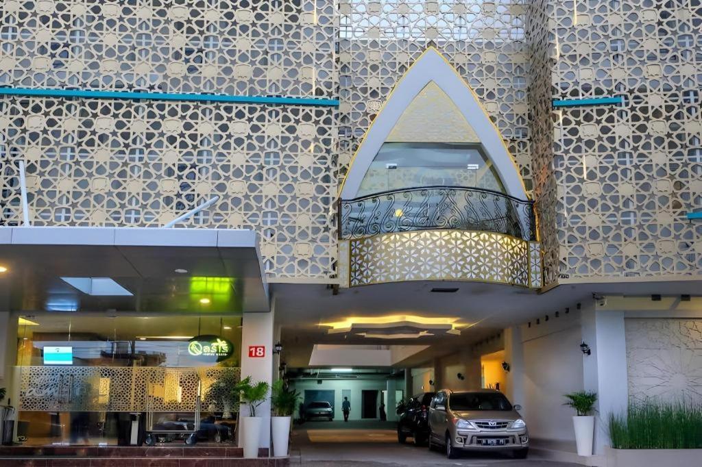 แกรนด์ อมิรา โฮเต็ล Hotel Surakarta  ภายนอก รูปภาพ